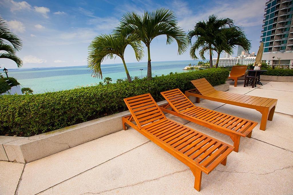 Markland Beach View Pattaya Extérieur photo